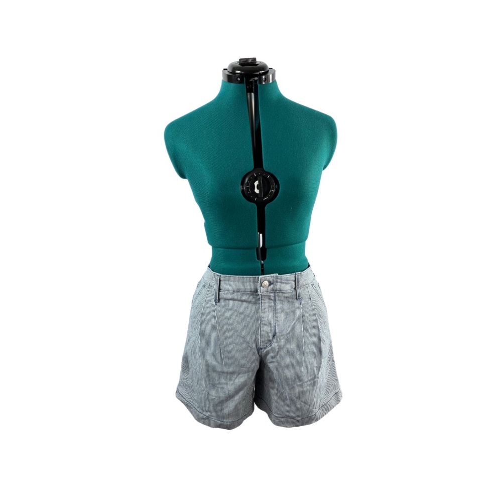 Gloria Vanderbilt Pleated Striped Shorts (8)